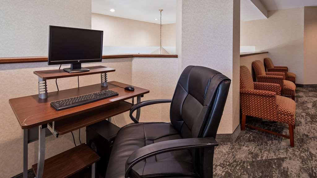 Charlevoix Inn & Suites Surestay Collection By Best Western Kemudahan gambar